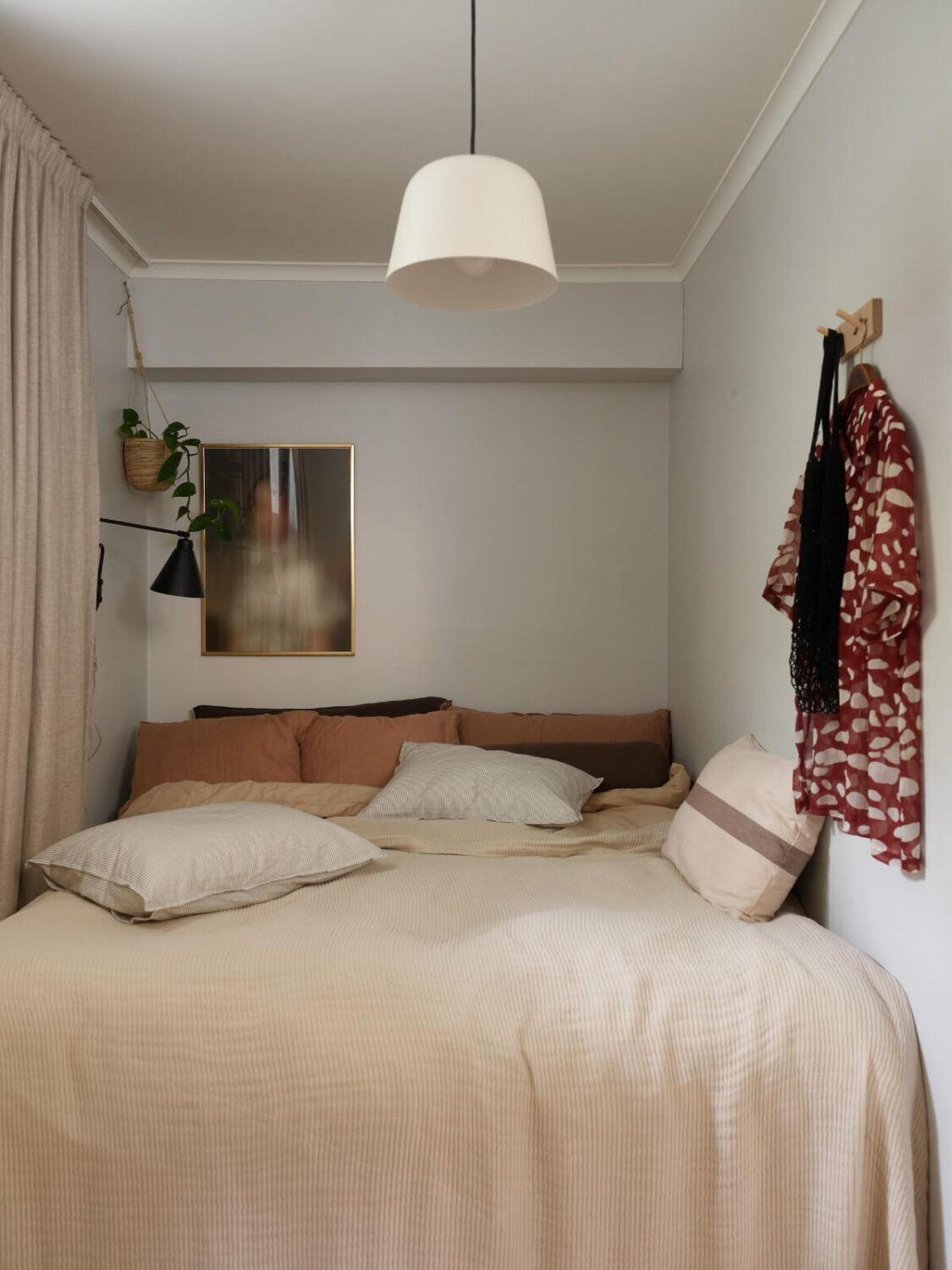 A Stylish Basement Apartment with a Private Terrace 19 tiny bedroom basement apartment