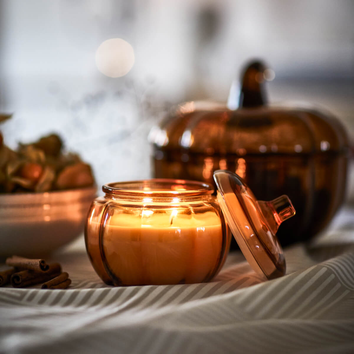 3 New IKEA Fall Collections for Food Preserving, Halloween, and Table Settings 6 IKEA_HOSTAGILLE_doftljus glas_PH205900