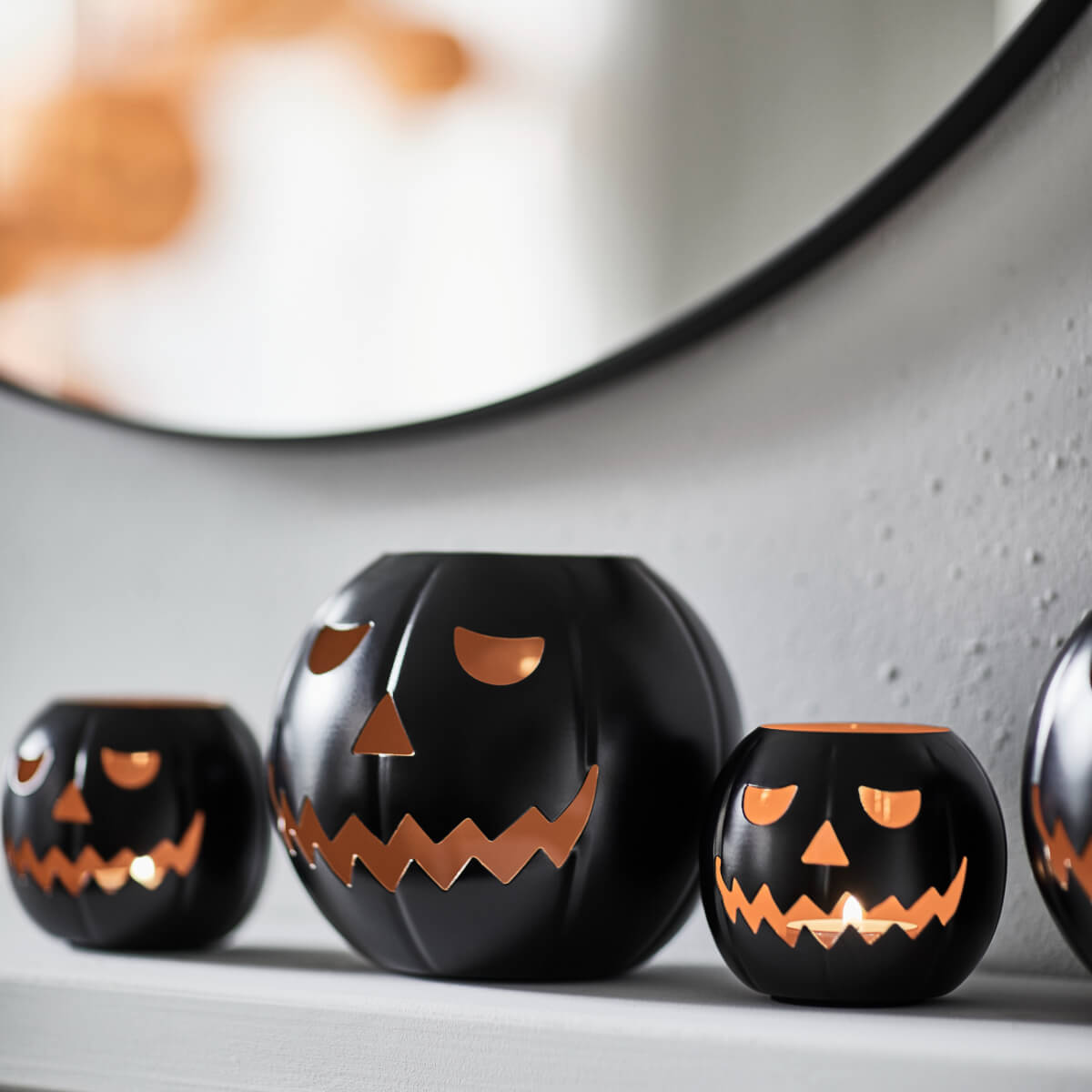 3 New IKEA Fall Collections for Food Preserving, Halloween, and Table Settings 45 IKEA_KUSTFYR_ljushallare_PH205818