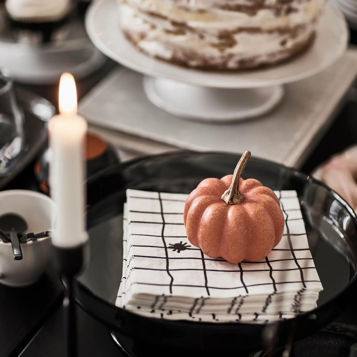 3 New IKEA Fall Collections for Food Preserving, Halloween, and Table Settings 41 IKEA_KUSTFYR_pappservetter_PH205836