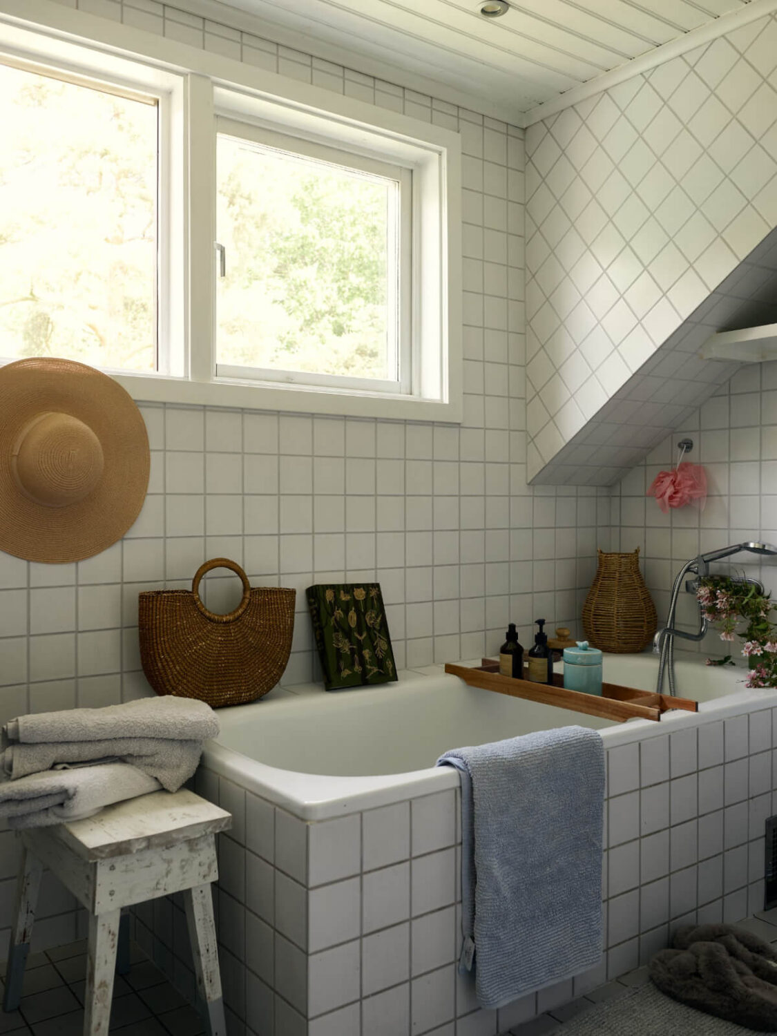 A Cozy Family Home in a Semi-Detached Early 20th-Century House 29 a31 A Cozy Family Home in a Semi-Detached Early 20th-Century House