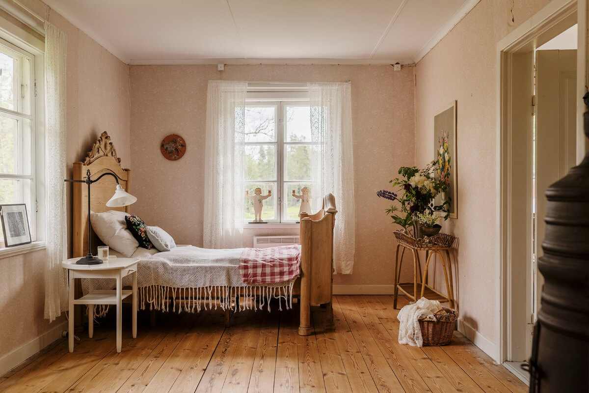 A Beautifully Preserved Historic Country House in Sweden 26 bedroom antique bedrframe