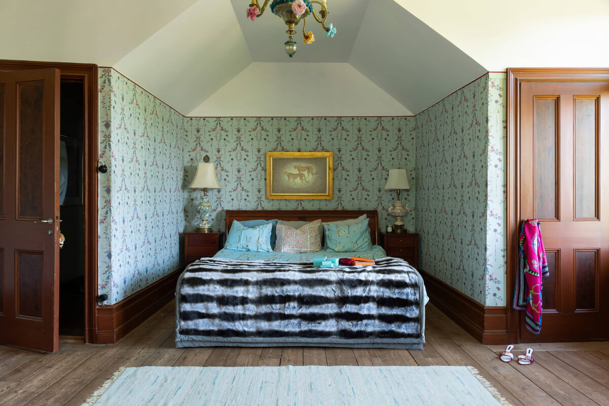 A Grand Historical Swedish Villa with Views of a Royal Castle 9 bedroom blue wallpaper