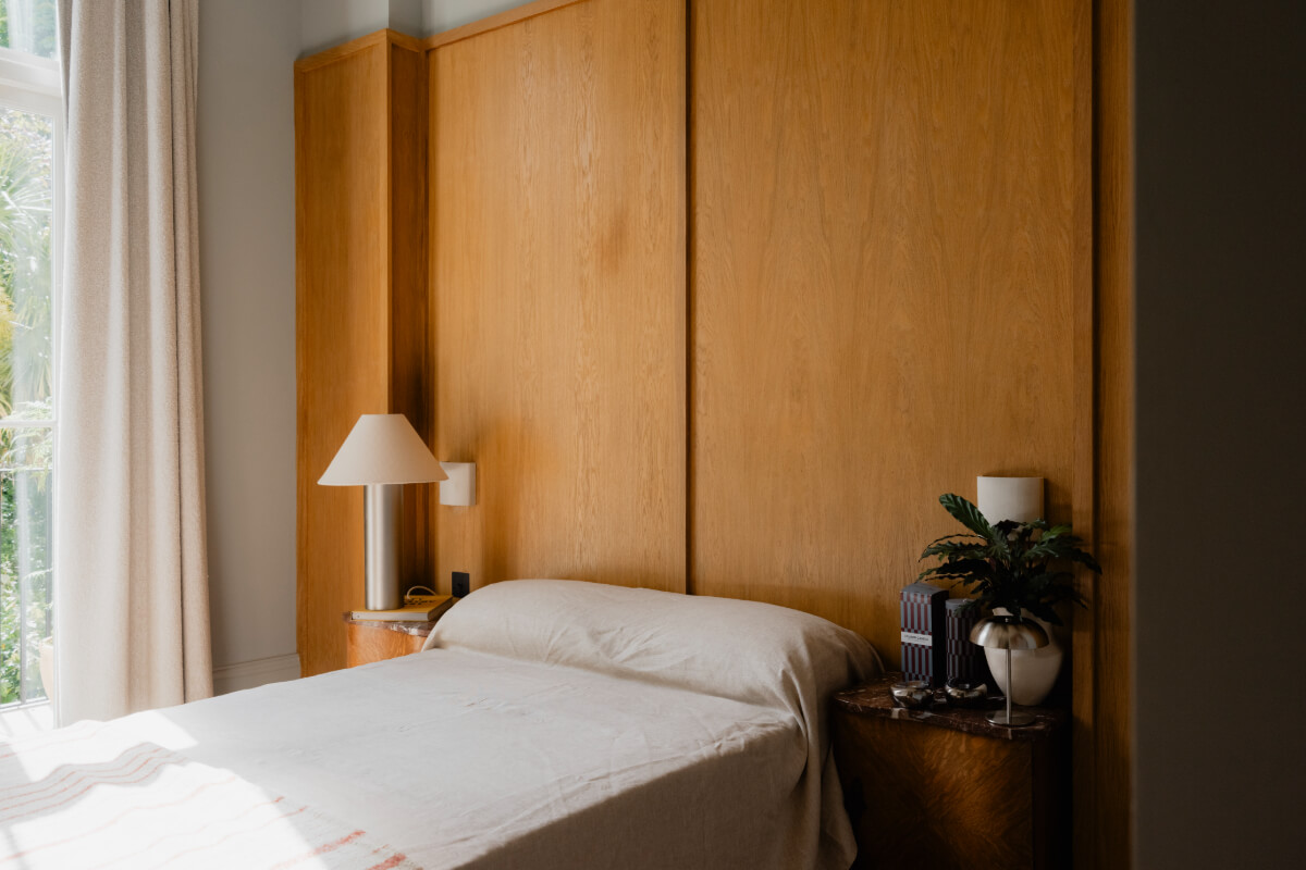 High Ceilings and Bespoke Design in a Stylish London Apartment 34 bedroom oak paneling
