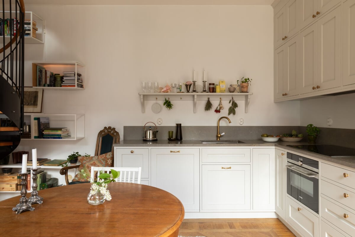 Antiques and Modern Additions in a Cozy Top Floor Duplex Apartment 14 classic kitchen shelf