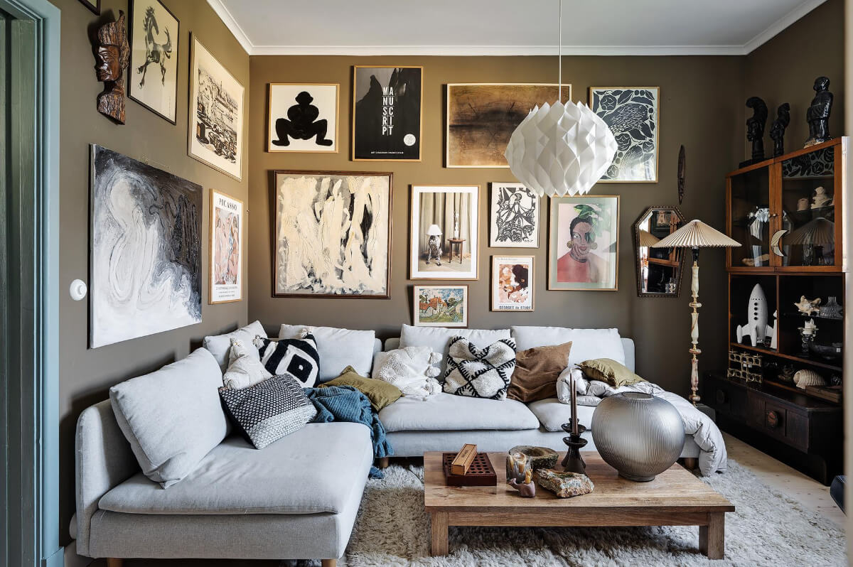 A Dining Room with a Painted Ceiling in an Early 19th Century Apartment 16 cozy sitting room corner sofa gallery wall