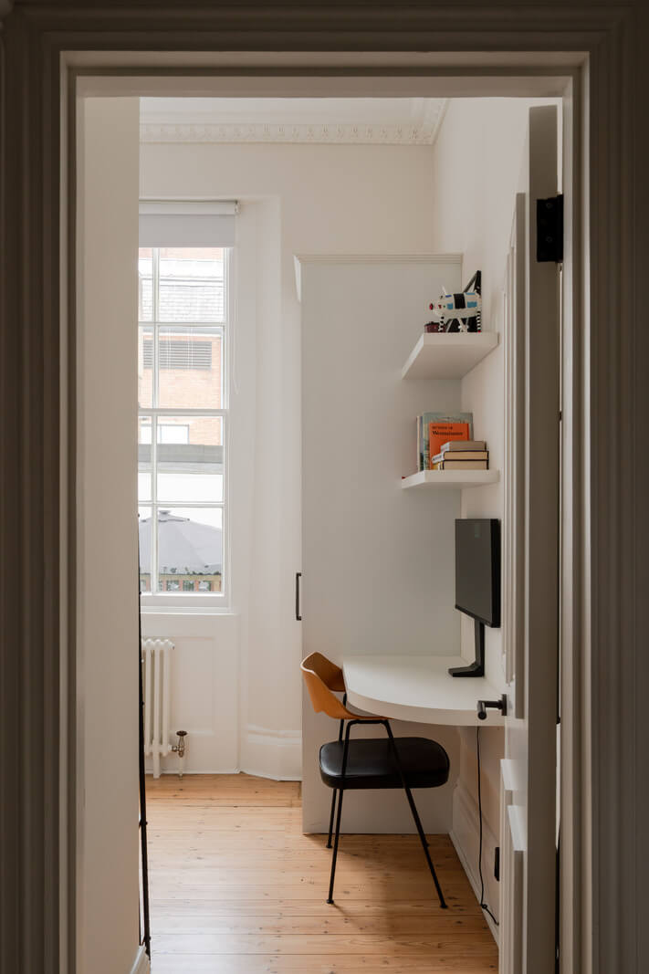 Historic Charm and Modern Design in a Light-Filled Pimlico Apartment 19 curved built-in desk