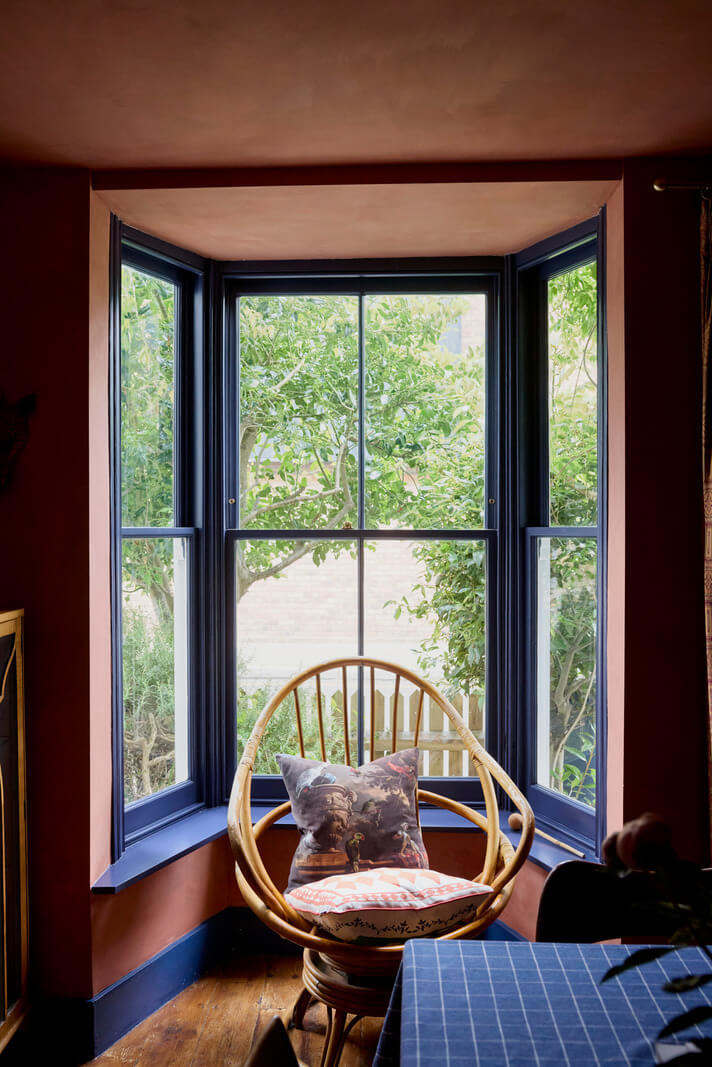 Best of 2025: Dining Rooms 21 dining room cobalt blue window frames joinery