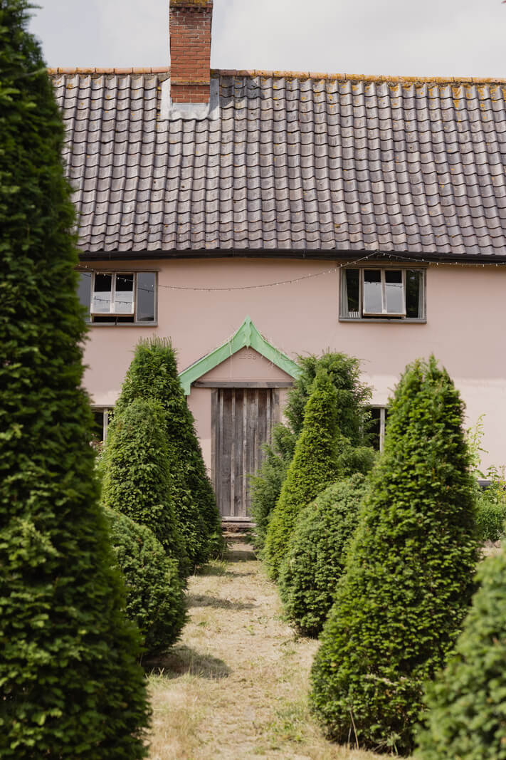 Colorful Interiors and Period Features in a 16th-Century Farmhouse 26 entry pink house Colorful Interiors and Period Features in a 16th-Century Farmhouse