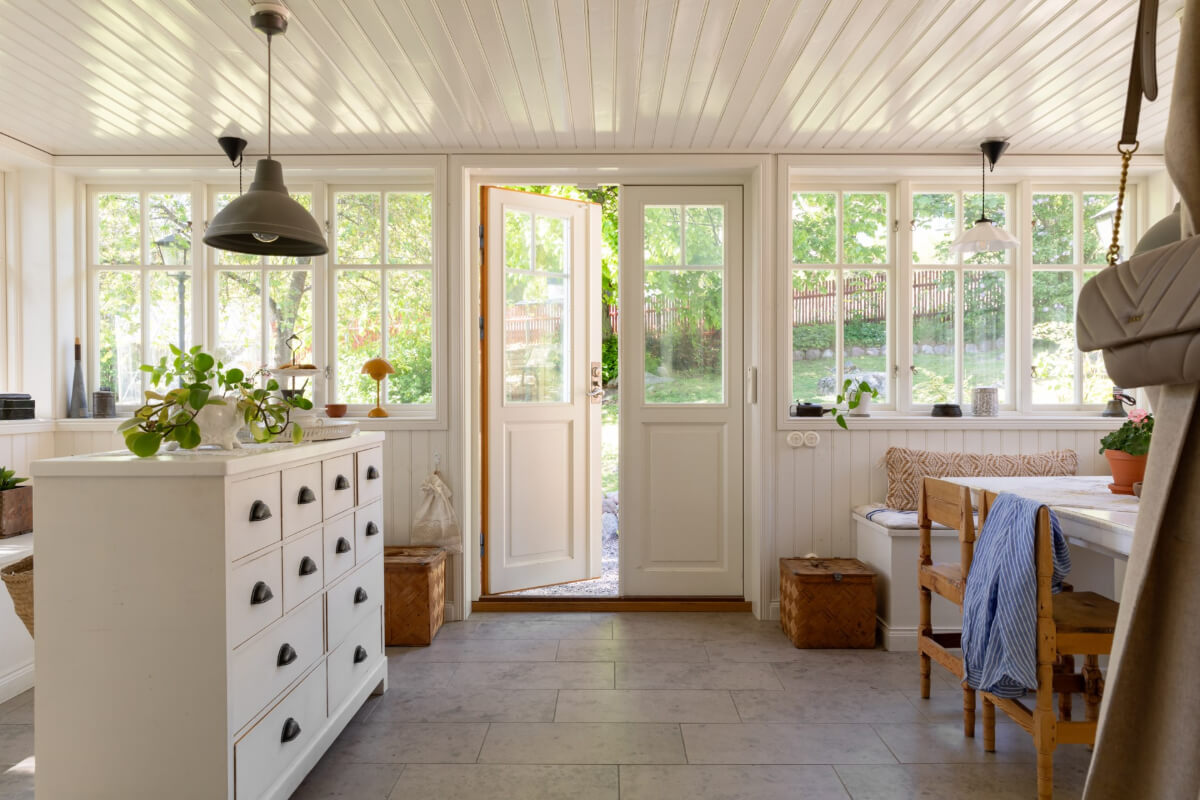 An Idyllic 18th Century Cottage with a Charming Garden 41 garden room