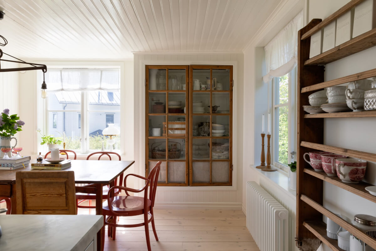 An Idyllic 18th Century Cottage with a Charming Garden 14 glass fronted built-in cabinets