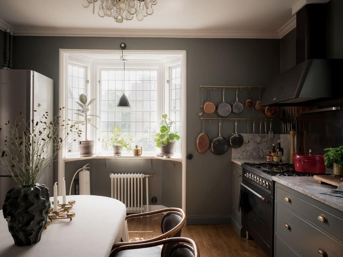 A Floral Painted Ceiling in a 1920s Family Home in Sweden 10 kitchen bay window