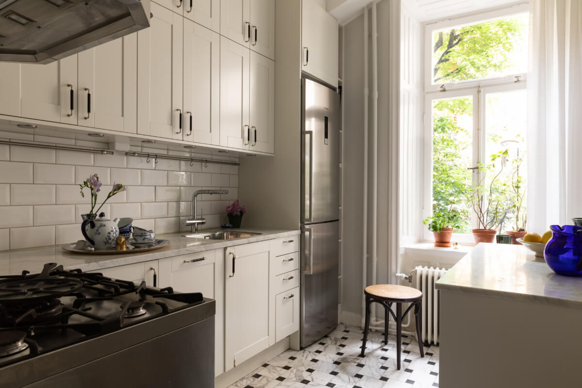 A Classic Late 19th-Century Apartment with a Private Courtyard Terrace 18 kitchen marble floor