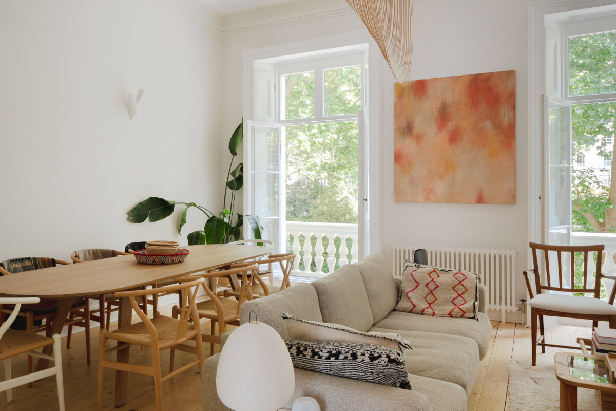 Historic Charm and Modern Design in a Light-Filled Pimlico Apartment 3 large dining table wishbone chairs