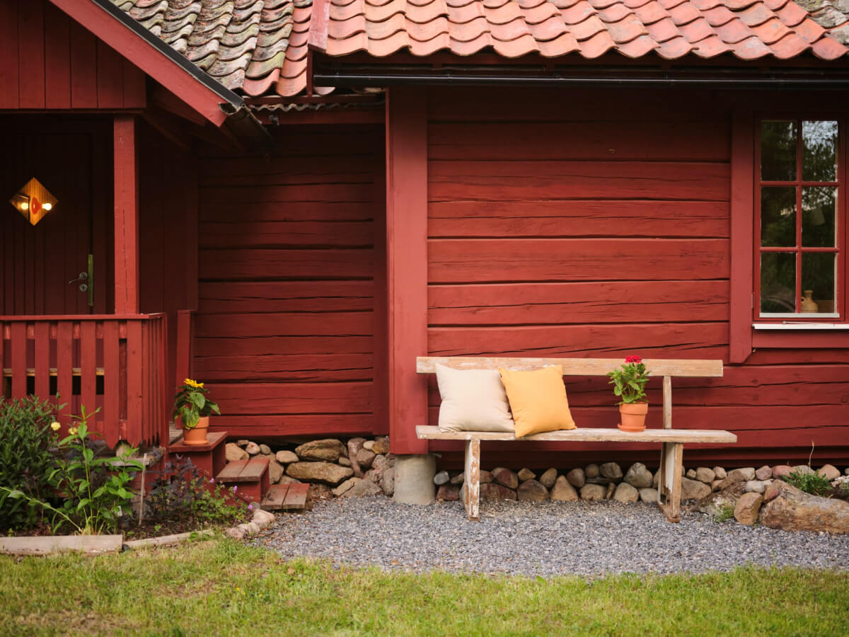 A Charming, Extended 19th-Century Log House in Sweden 34 log cabin bench