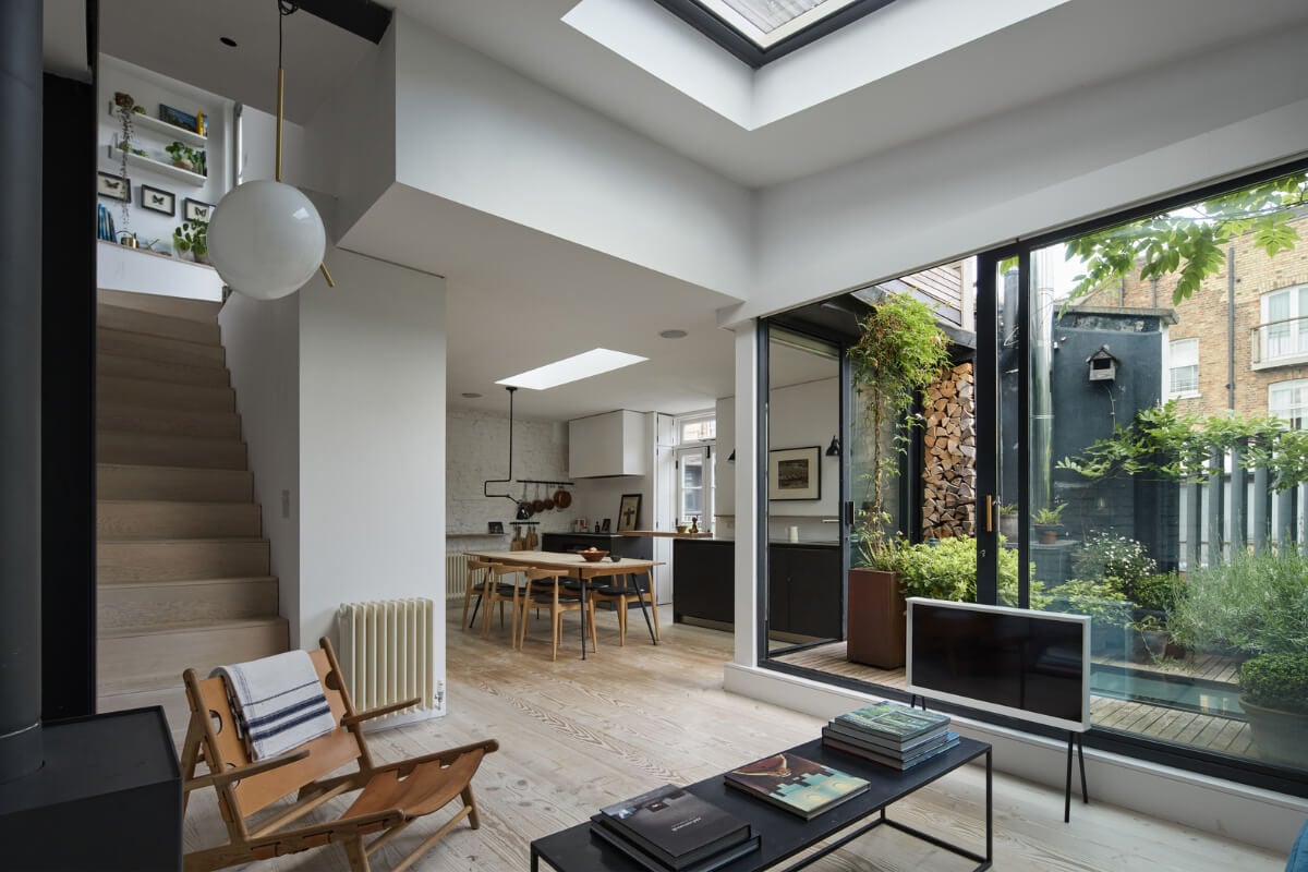 A Black and White Primrose Hill Mews House with a Roof Terrace 1 modern open plan living space primrose hill mews house