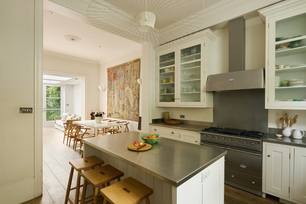 Light-Filled Interiors in a Grand Early Victorian House in Notting Hill 3 open plan living space