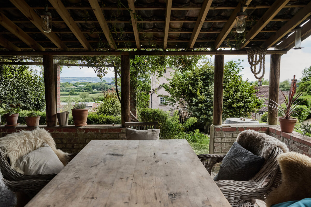 Unique Rooms and Historic Splendor in a Medieval English Country House 24 outdoor seating