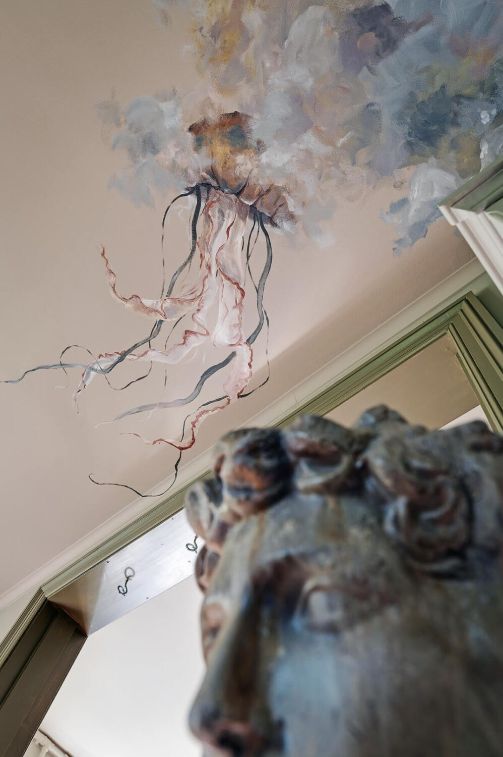 27 Statement Ceiling Ideas That Will Spruce Up Any Room 11 painted ceiling detail