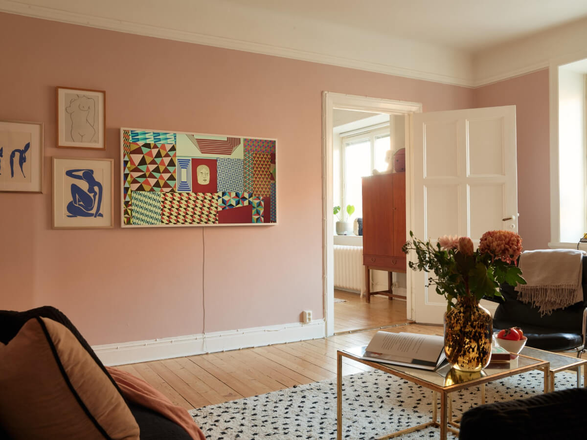 Historic Charm and an Industrial Glass Wall in a Stockholm Apartment 15 pink walls sitting room