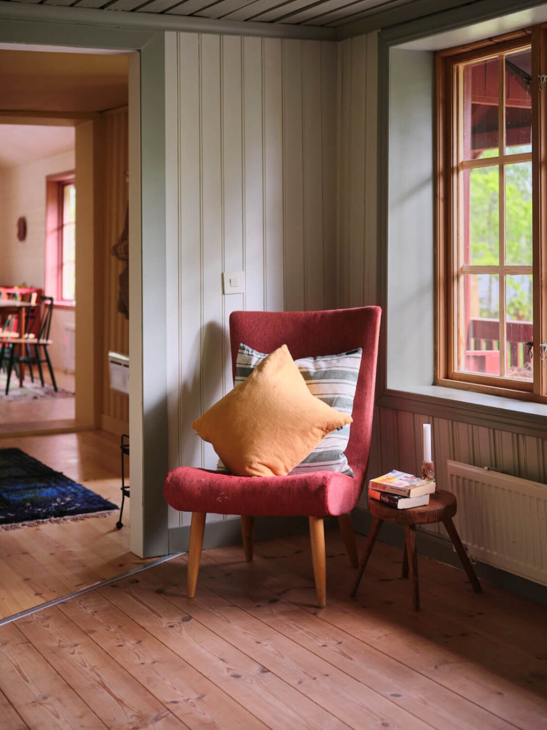 A Charming, Extended 19th-Century Log House in Sweden 22 reading nook