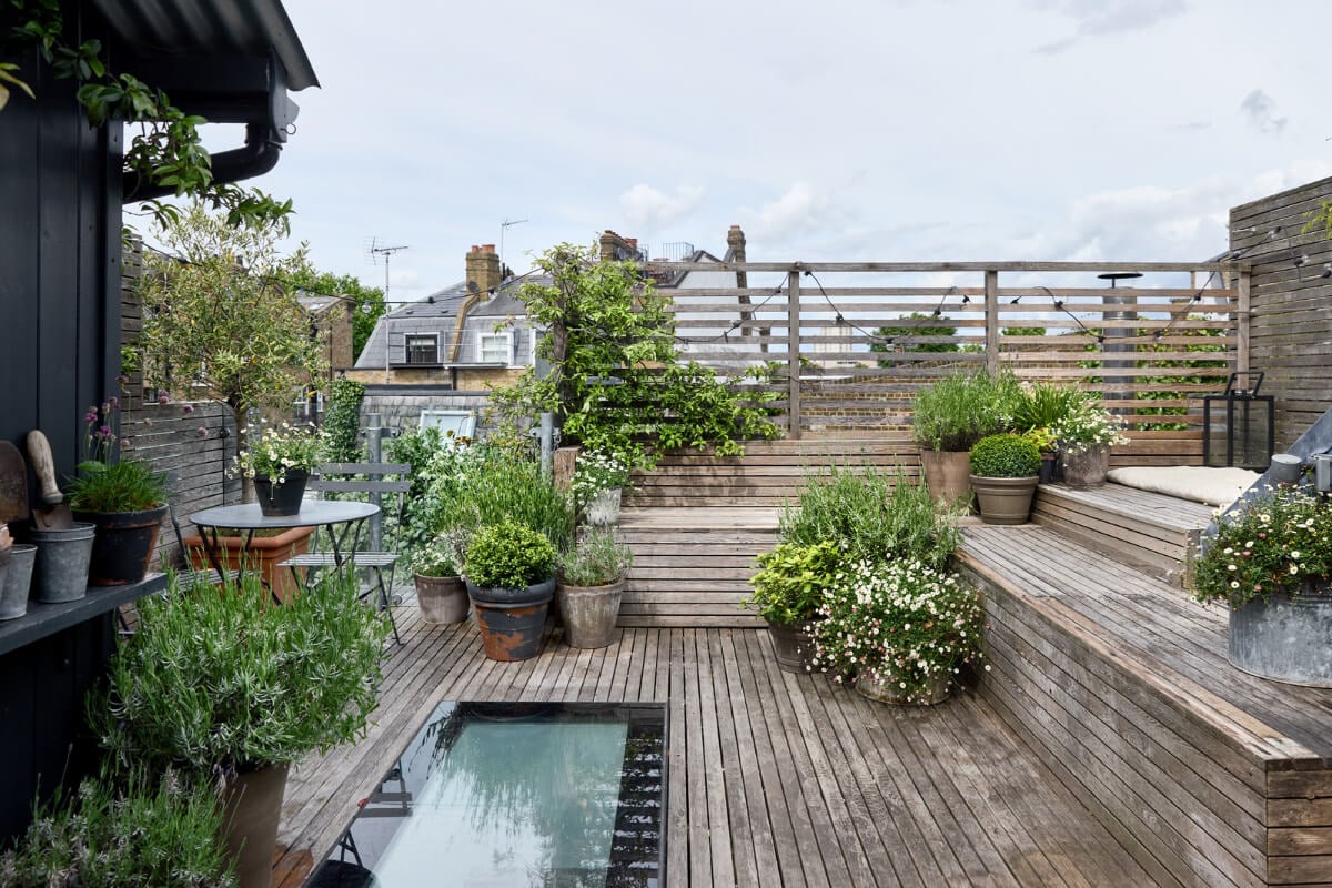 A Black and White Primrose Hill Mews House with a Roof Terrace 24 roof terrace