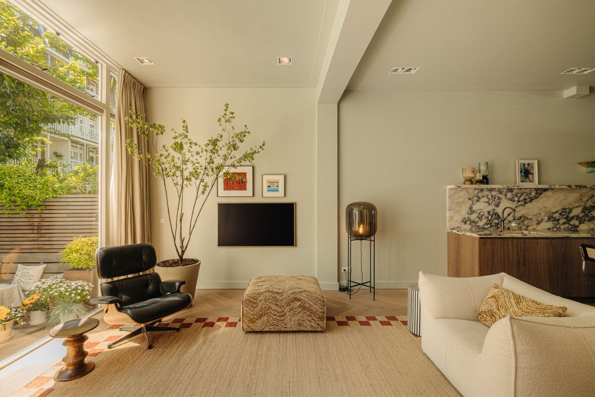 A Ground Floor Duplex Apartment with a Beautiful Modern Garden 2 serene open-plan living space garden access