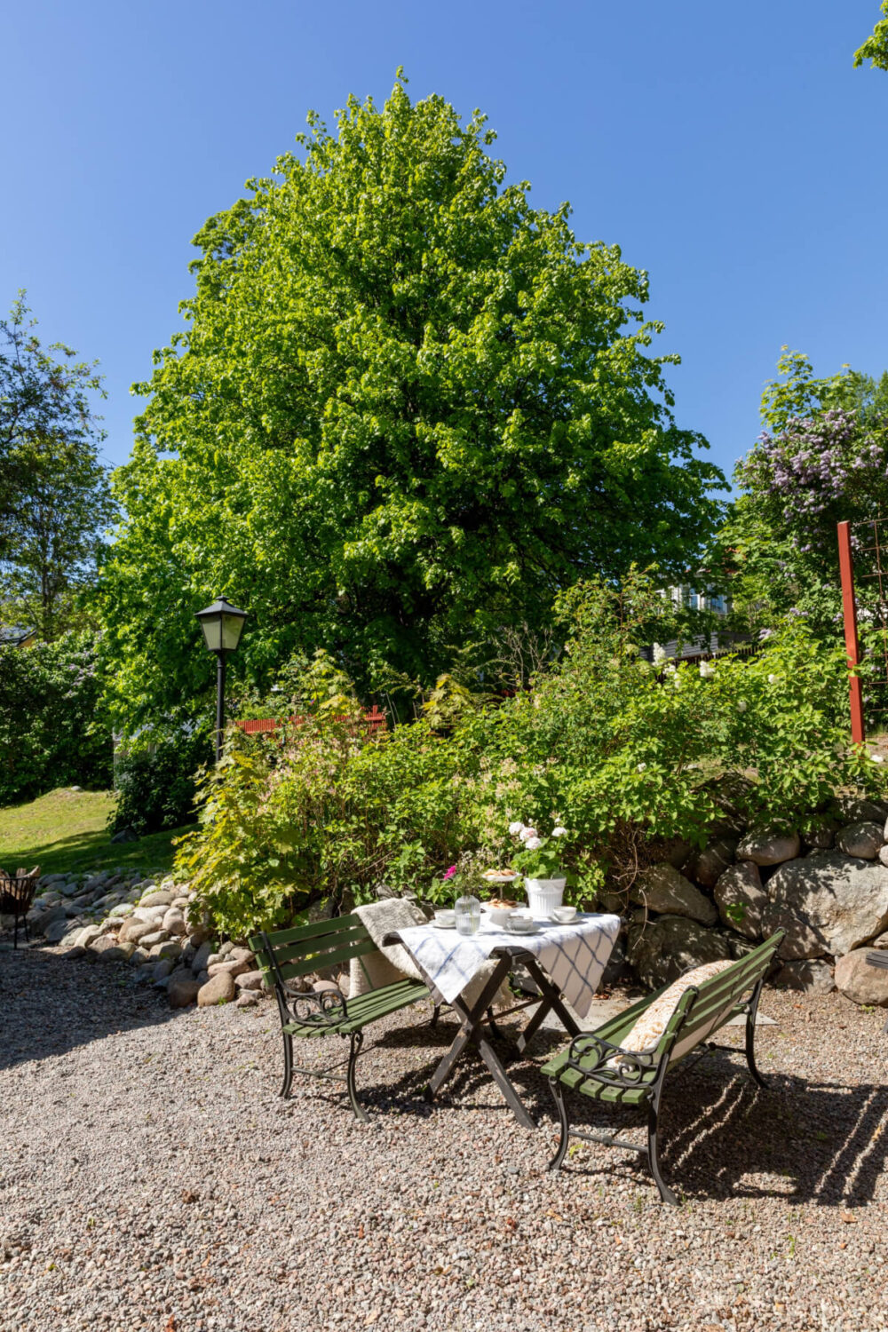 An Idyllic 18th Century Cottage with a Charming Garden 47 swedish home garden