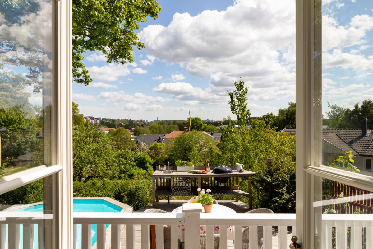 An Idyllic 18th Century Cottage with a Charming Garden 18 terrace