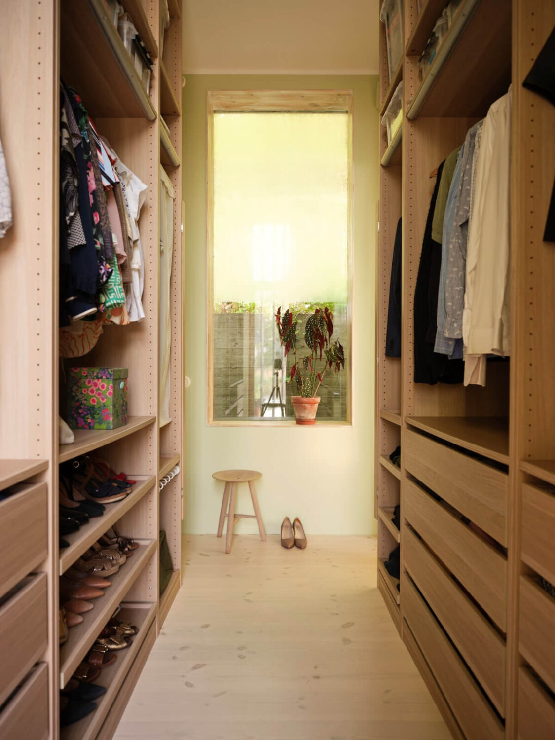 This Extended 19th Century Lakeside House is a Green Oasis in the City 19 walk-in wardrobe
