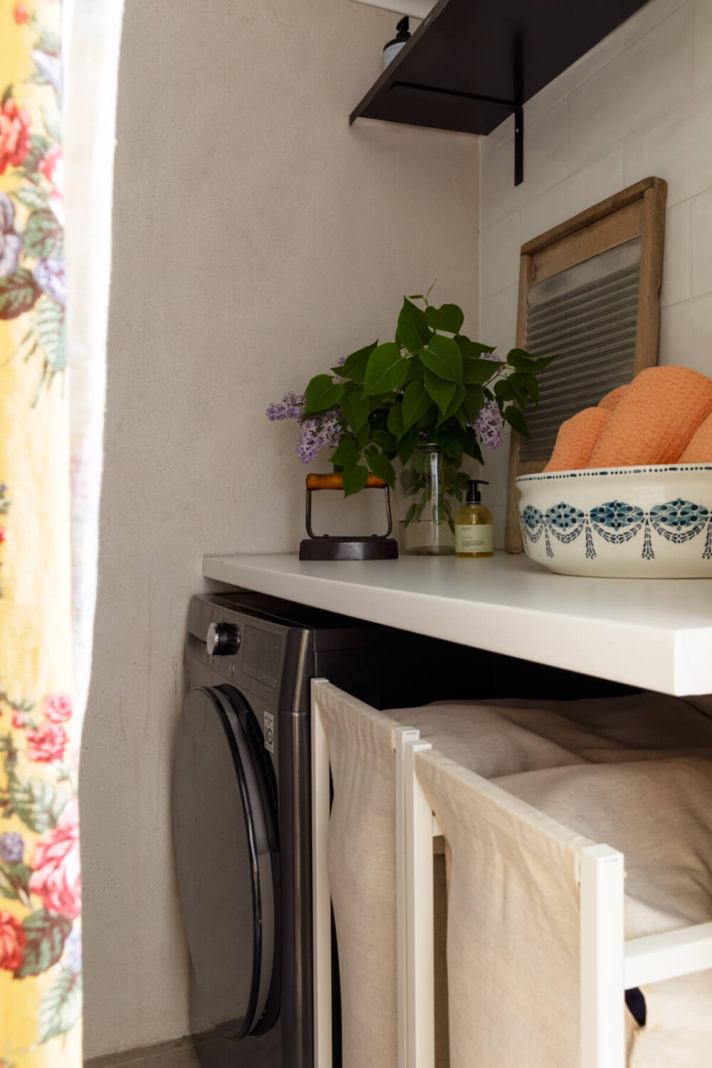 An Idyllic 18th Century Cottage with a Charming Garden 27 washroom