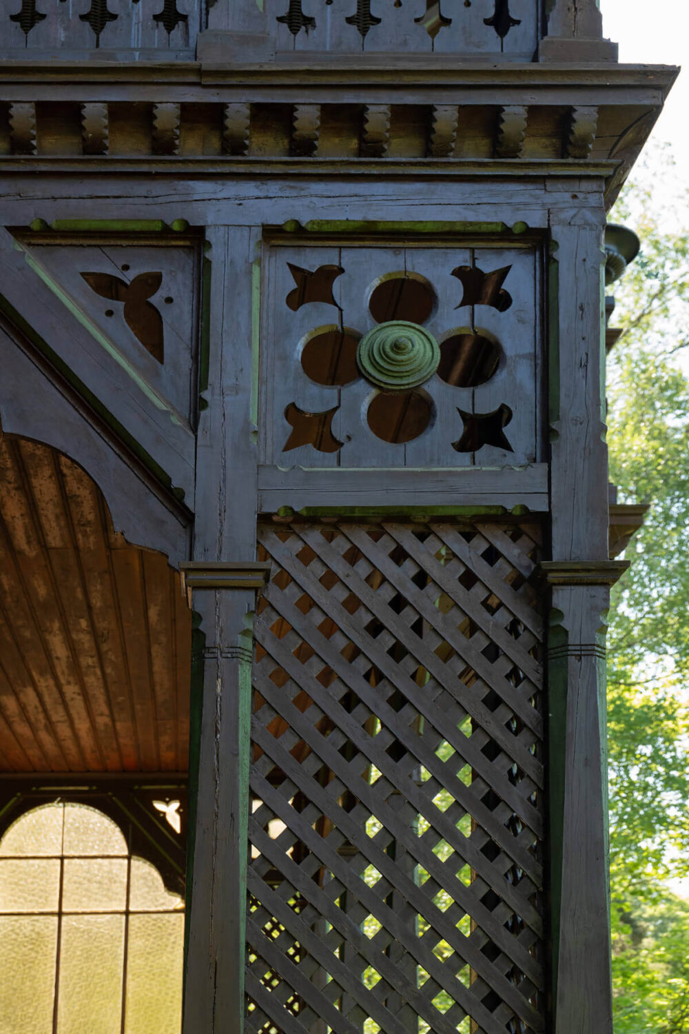 A Grand Historical Swedish Villa with Views of a Royal Castle 10 woodwork detail