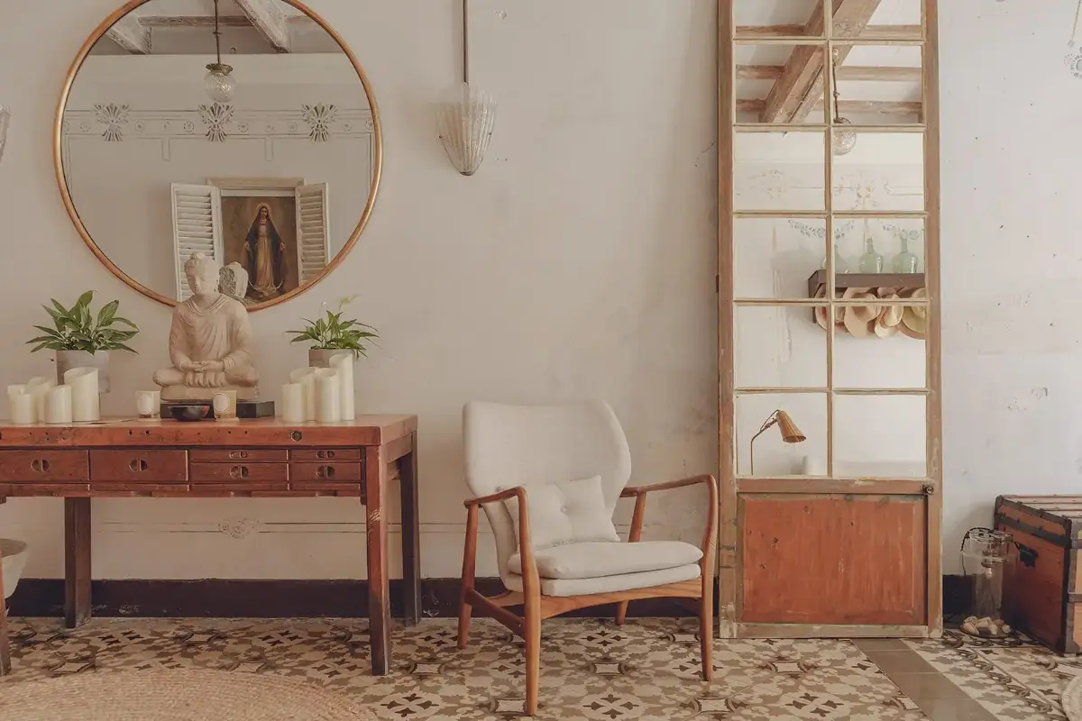 Authentic and Elegant Spaces in a Historic Menorca Townhouse 12 S7 60 okqqco Authentic and Elegant Spaces in a Historic Menorca Townhouse