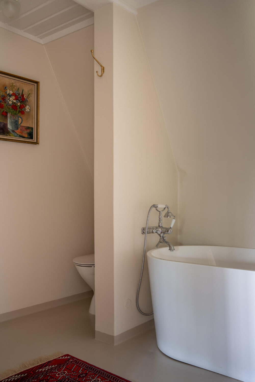 A Charming Historic Country House North of Stockholm 46 bathroom freestanding bath
