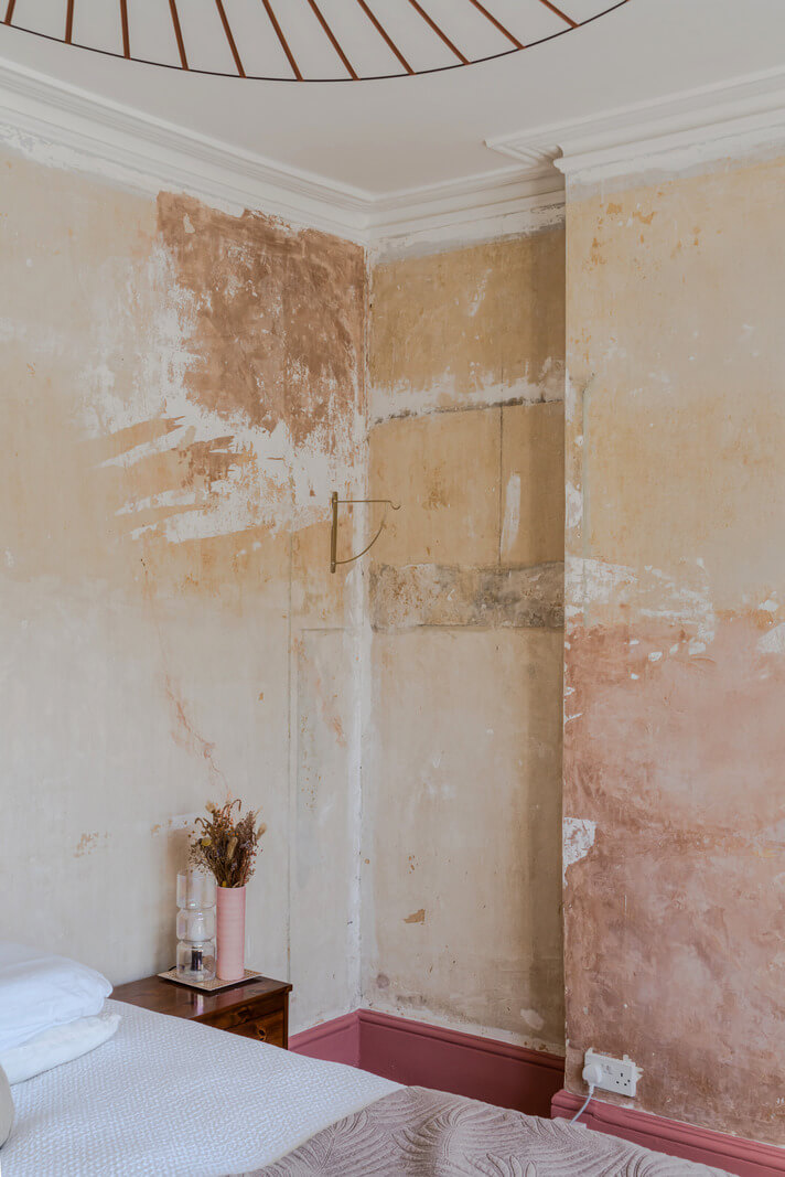 A Two-Tone Pink Living Room in a Victorian London House 14 bedroom exposed walls