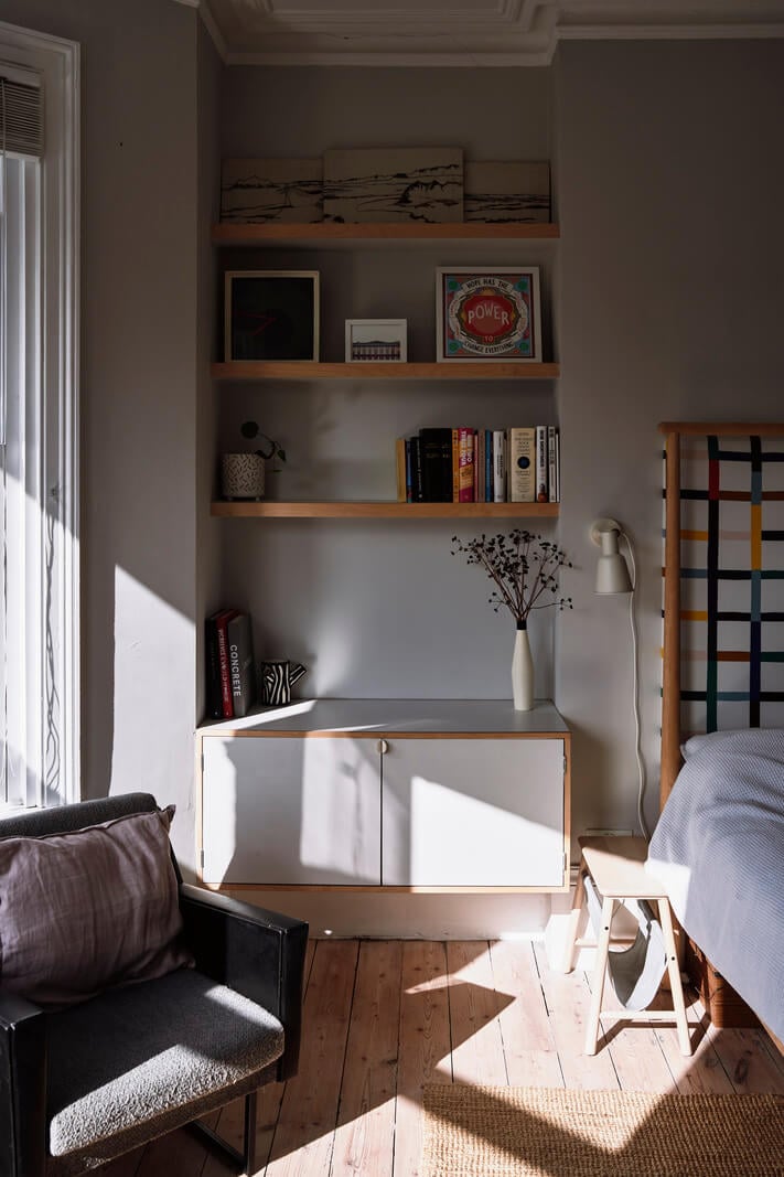 Colorful Rooms and a Modern Kitchen in a Spacious Family Home 10 bedroom niche shelves