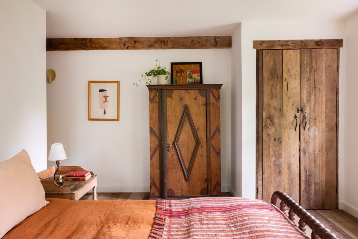 A Reimagined Farmhouse by Corbin Bernsen and Amanda Pays Lists for $4.6 Million 25 bedroom rustic timber built-in wardrobes