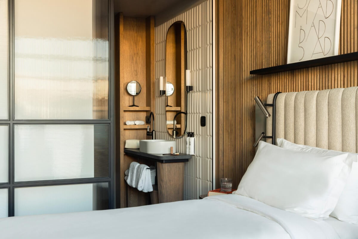 Where To Stay in the Latin Quarter of Paris 2 bedroom with bathroom hotel dame des arts latin quarter paris nordroom