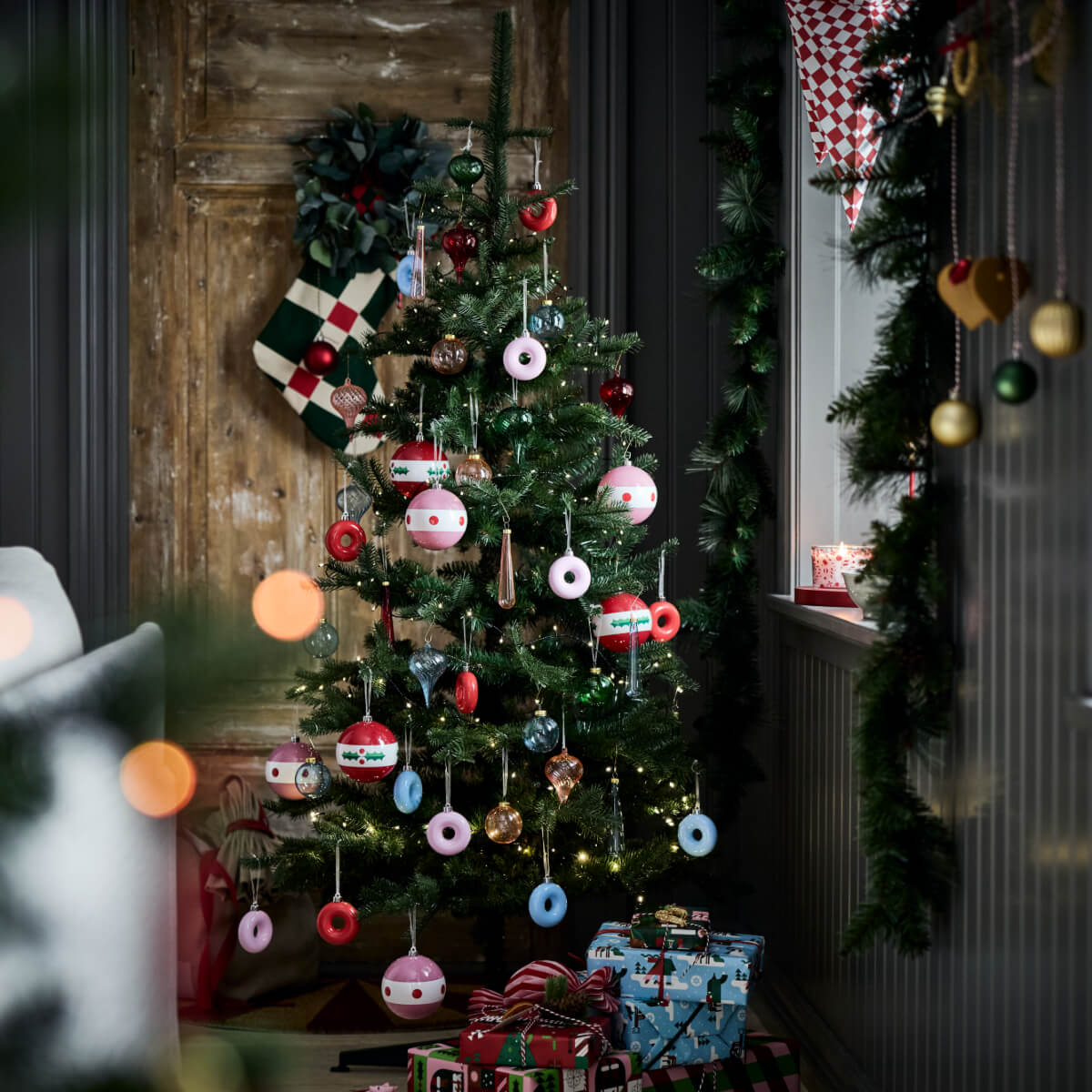 IKEA Christmas Collection 2025: Traditional Decor with a Modern Twist 26 christmas-tree-ikea-christmas-collection-2025-nordroom