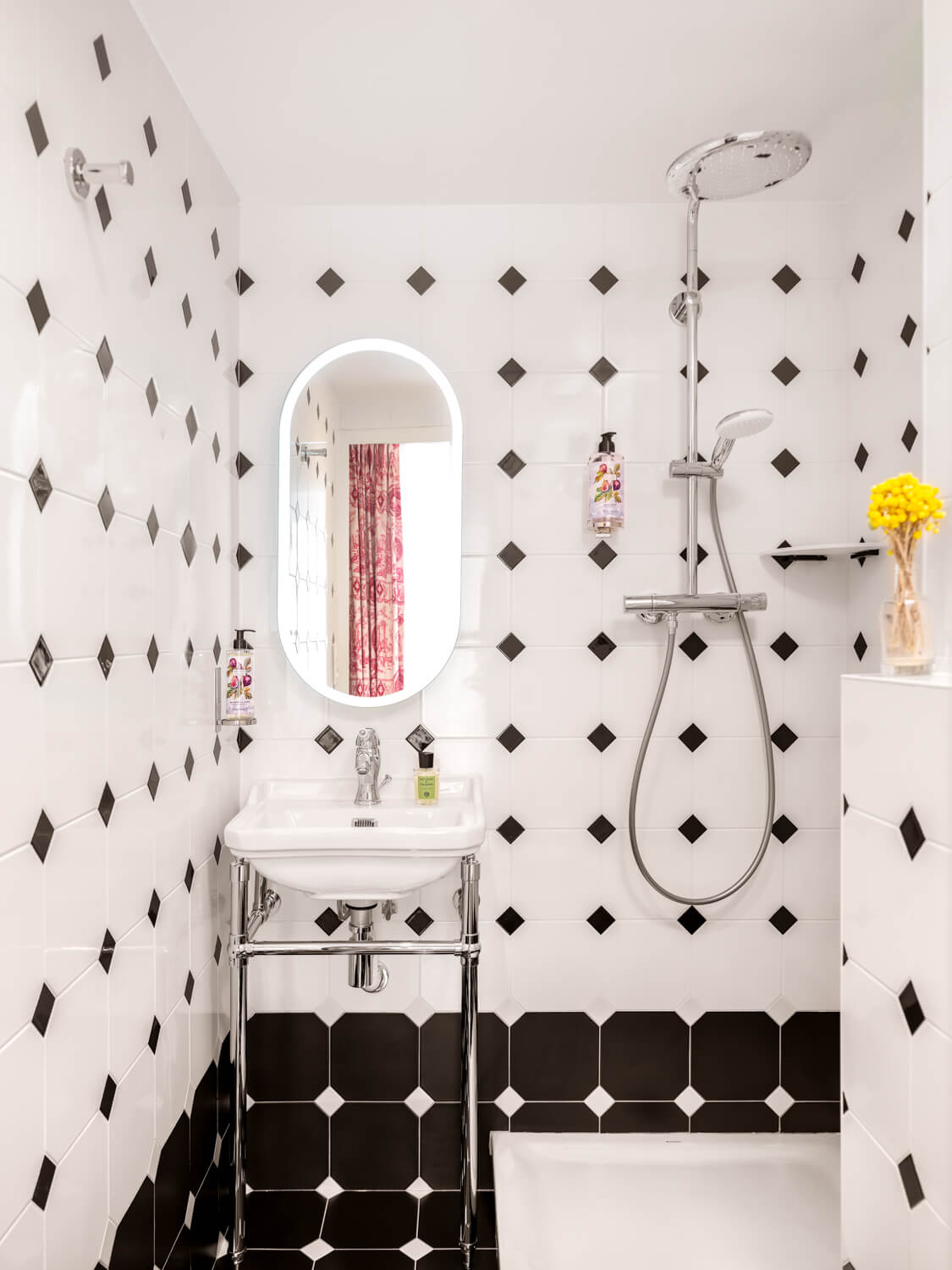 Where To Stay in the Latin Quarter of Paris 22 classic black and white bathroom hotel madeleine de senlis paris best design hotels latin quarter nordroom Where To Stay in the Latin Quarter of Paris