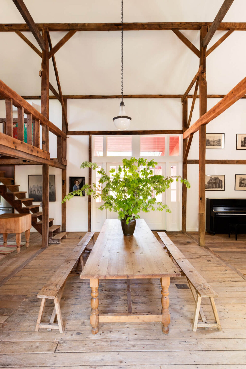 A Reimagined Farmhouse by Corbin Bernsen and Amanda Pays Lists for $4.6 Million 33 converted barn interior