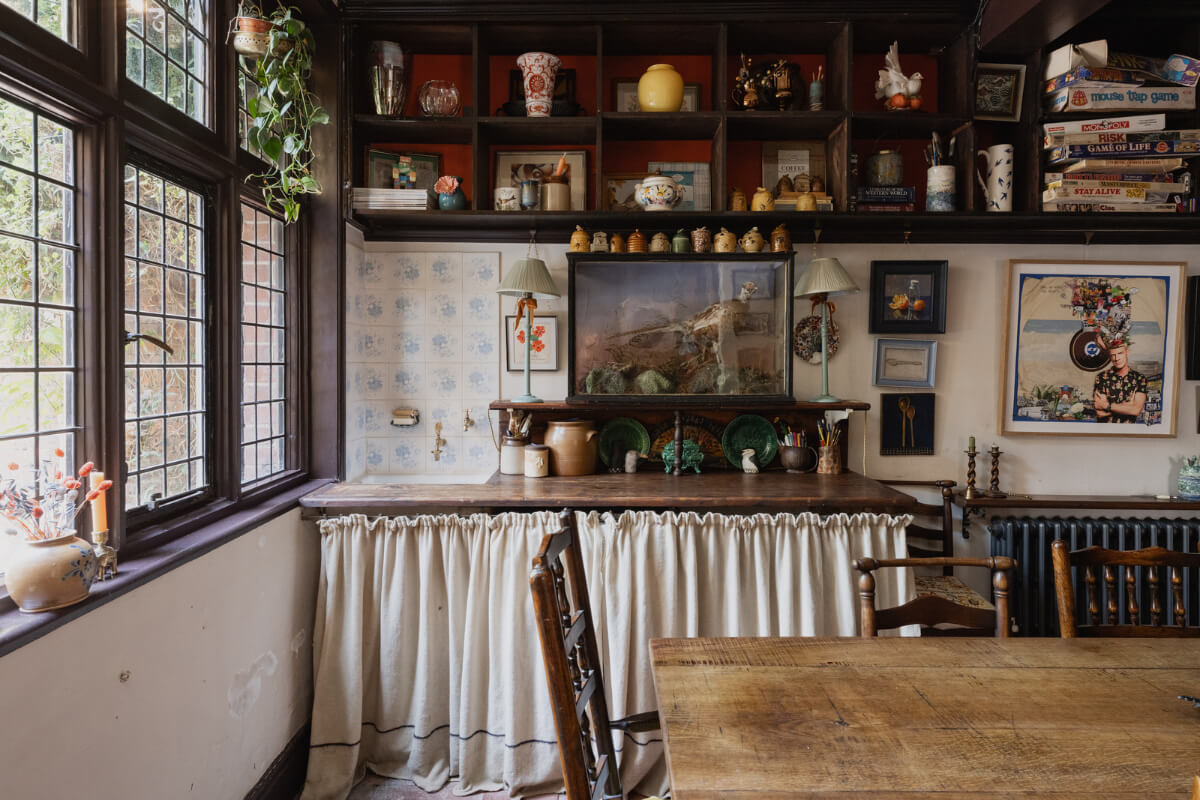 Medieval Craftsmanship & Georgian Elegance in an English Townhouse 5 historic kitchen curtains backsplash tiles