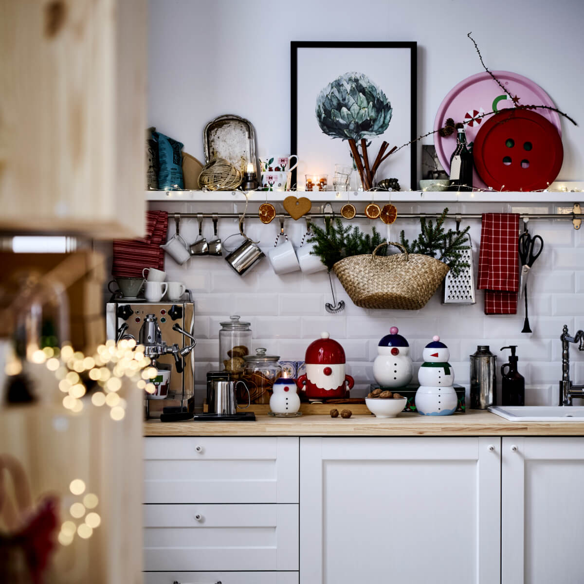 IKEA Christmas Collection 2025: Traditional Decor with a Modern Twist 36 kitchen-ikea-christmas-collection-2025-nordroom