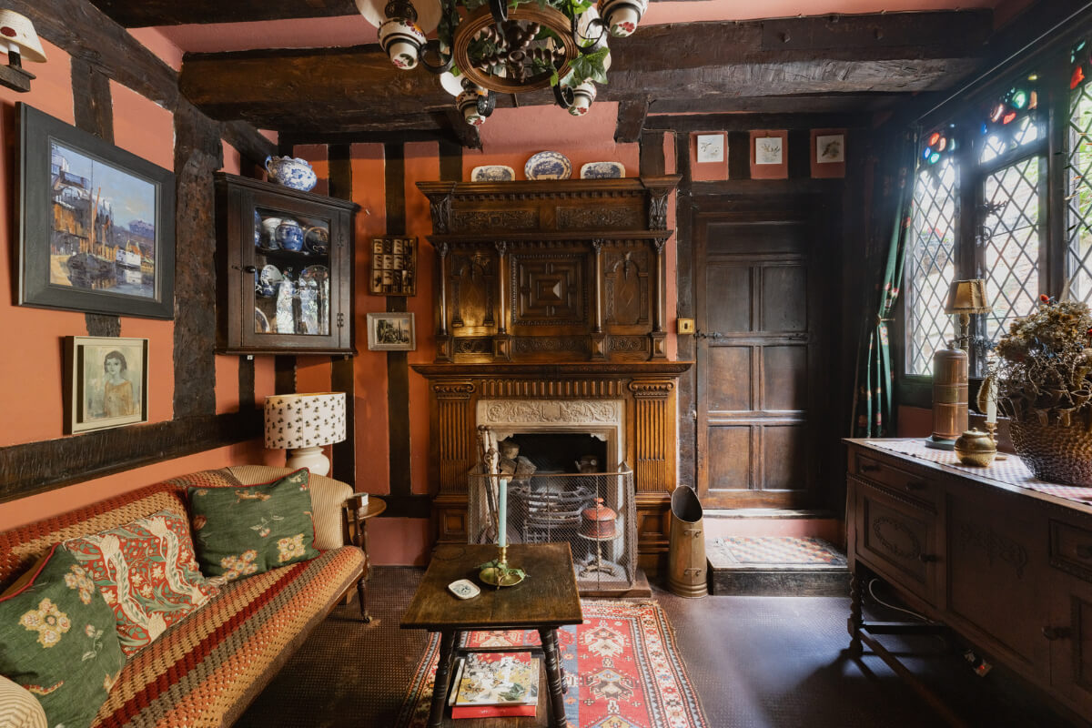 Medieval Craftsmanship & Georgian Elegance in an English Townhouse 10 medieval sitting room exposed beams