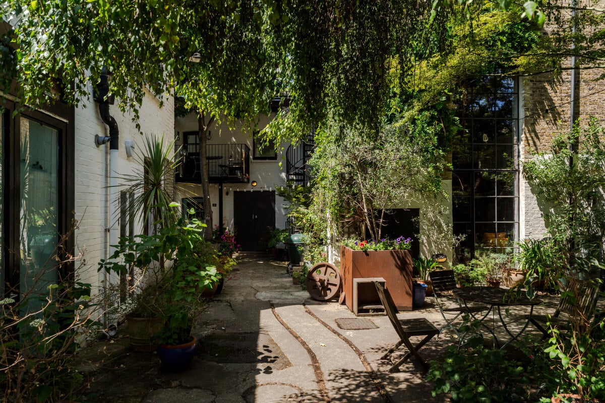 An Industrial Mews House with a Sebastian Cox deVOL Kitchen 28 mews house courtyard An Industrial Mews House with a Sebastian Cox deVOL Kitchen