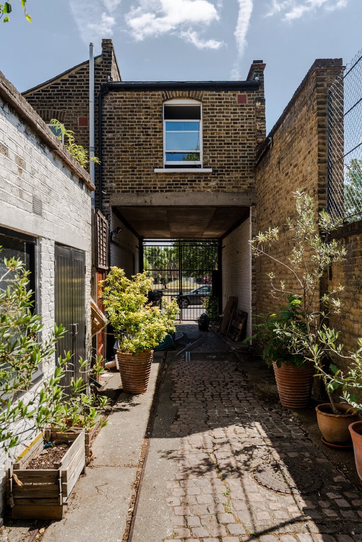 An Industrial Mews House with a Sebastian Cox deVOL Kitchen 26 mews house entry