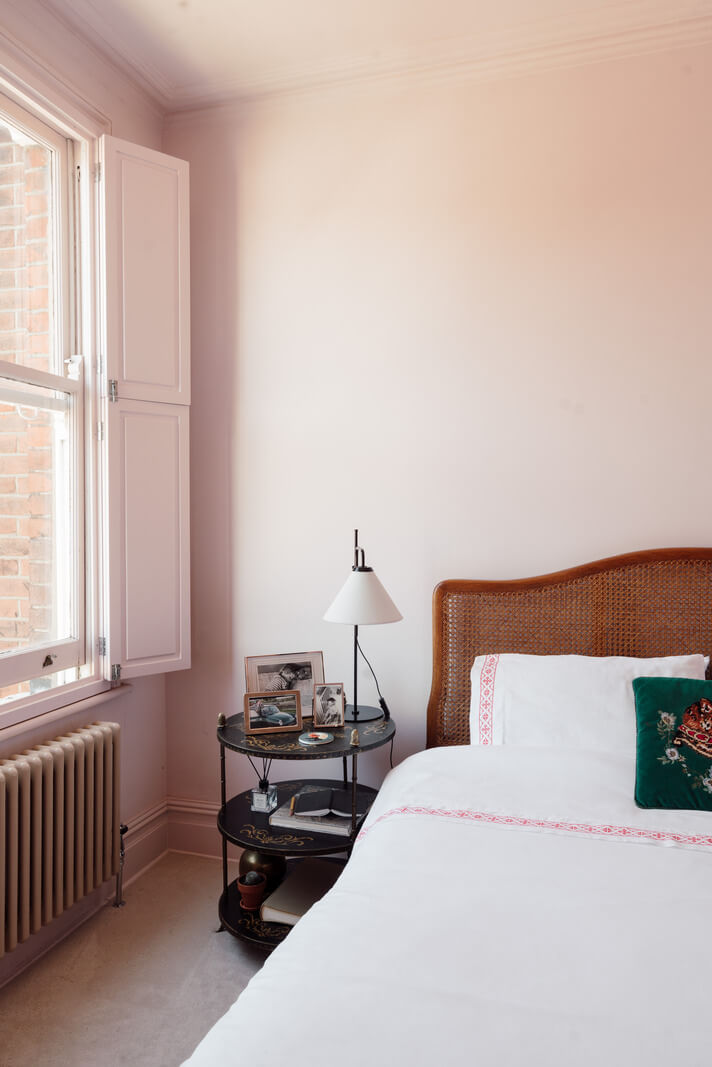 Pastel Tones and Deep Yellow in an Early 20th-Century London Apartment 20 pink bedroom window shutters
