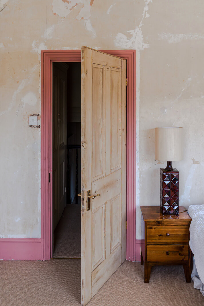 A Two-Tone Pink Living Room in a Victorian London House 15 pink joinery A Two-Tone Pink Living Room in a Victorian London House