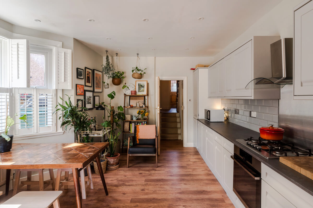 A Two-Tone Pink Living Room in a Victorian London House 8 spacious kitchen with dining table