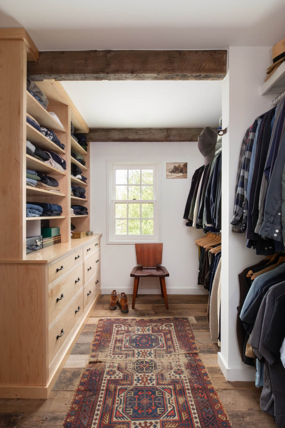 A Reimagined Farmhouse by Corbin Bernsen and Amanda Pays Lists for $4.6 Million 23 walk-in closet